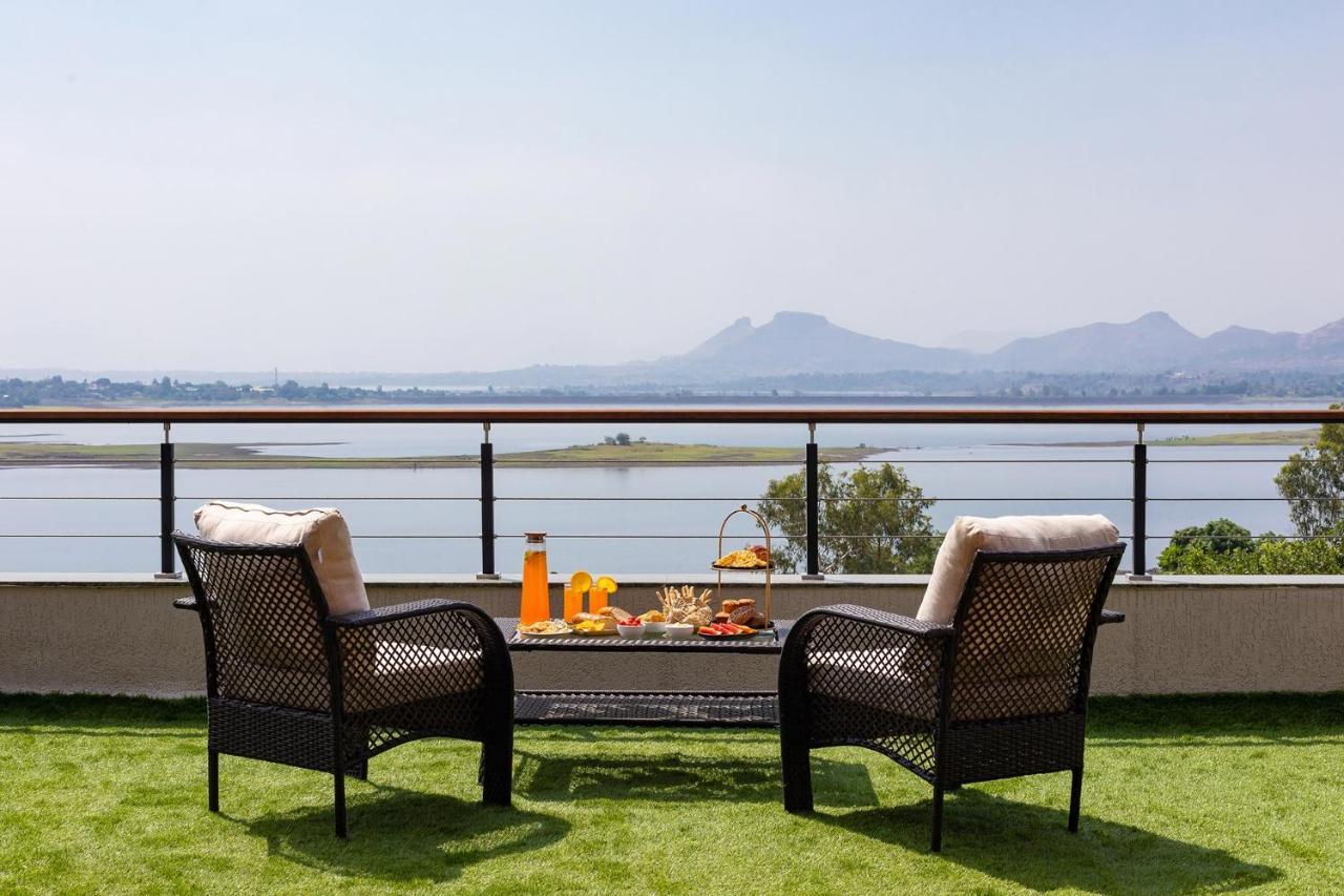 Pearl Lakeview Mansion: Luxurious Lakeside Villa with Infinity Pool and Entertainment Igatpuri Exterior photo